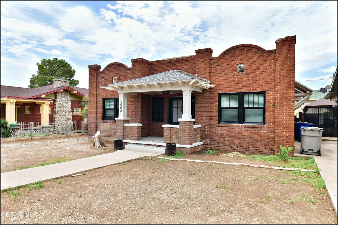 2906 Wheeling Ave - Photo 4 of 48
