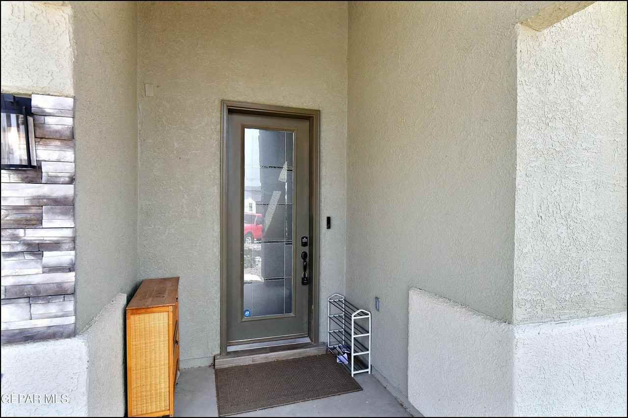 11182 Blazing Star Pl - Photo 4 of 41