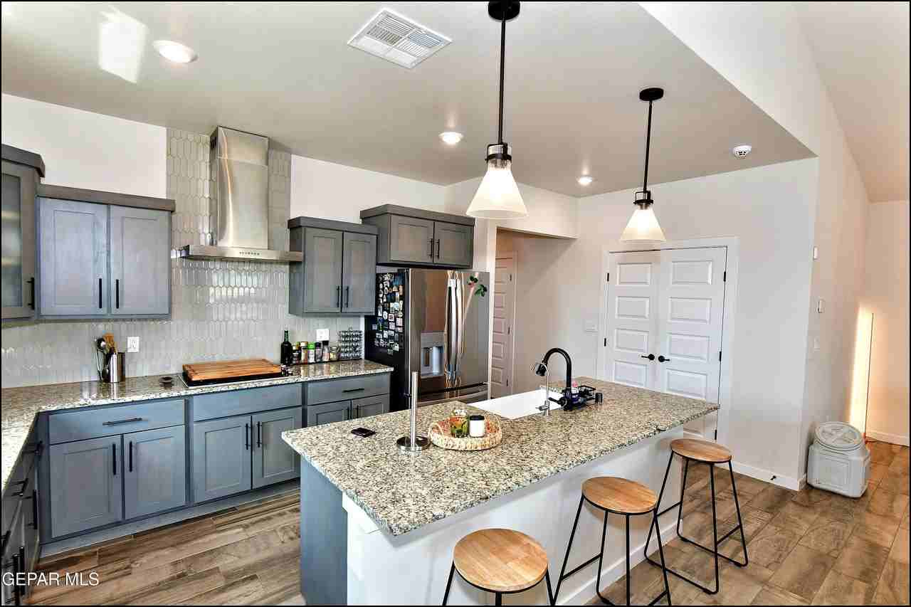 11182 Blazing Star Pl - Photo 7 of 41