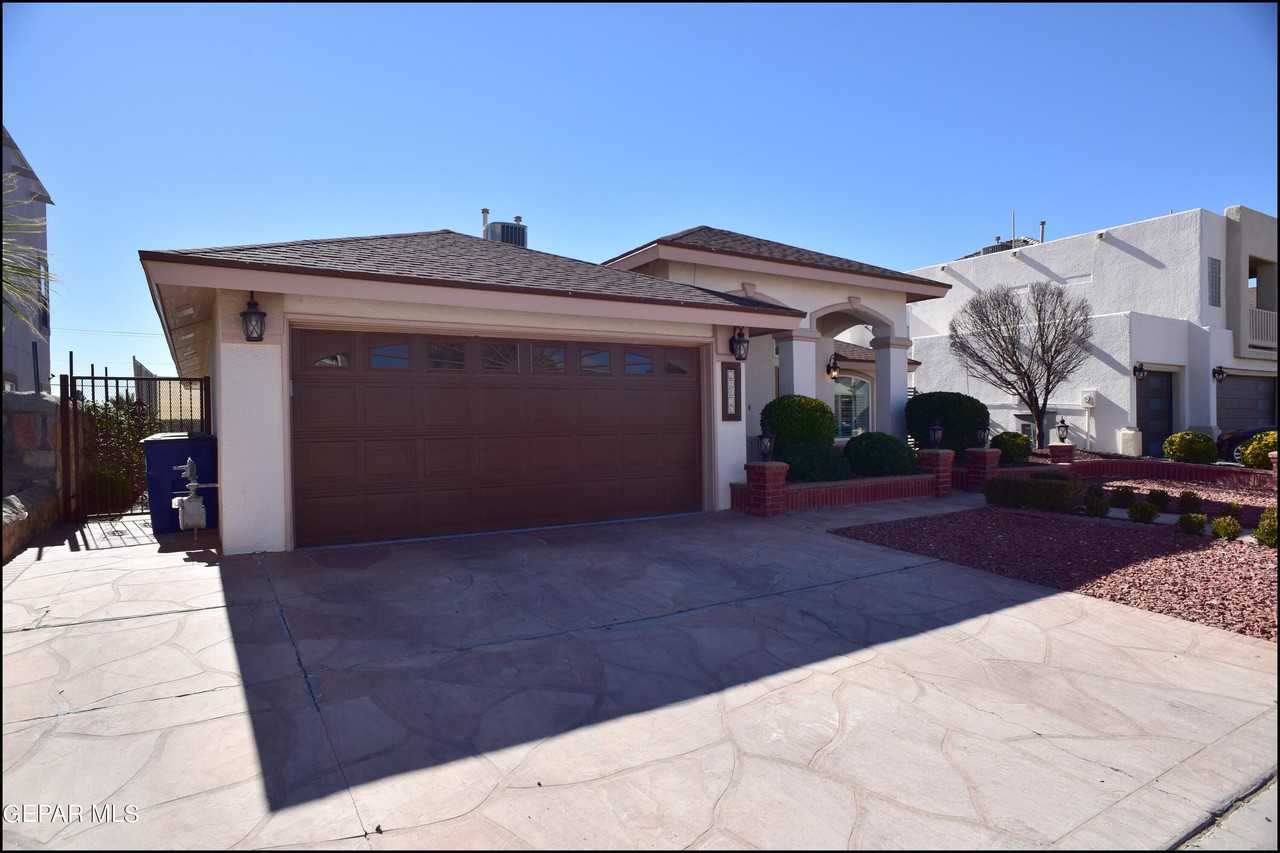 12636 Crystal Ridge St - Photo 3 of 47