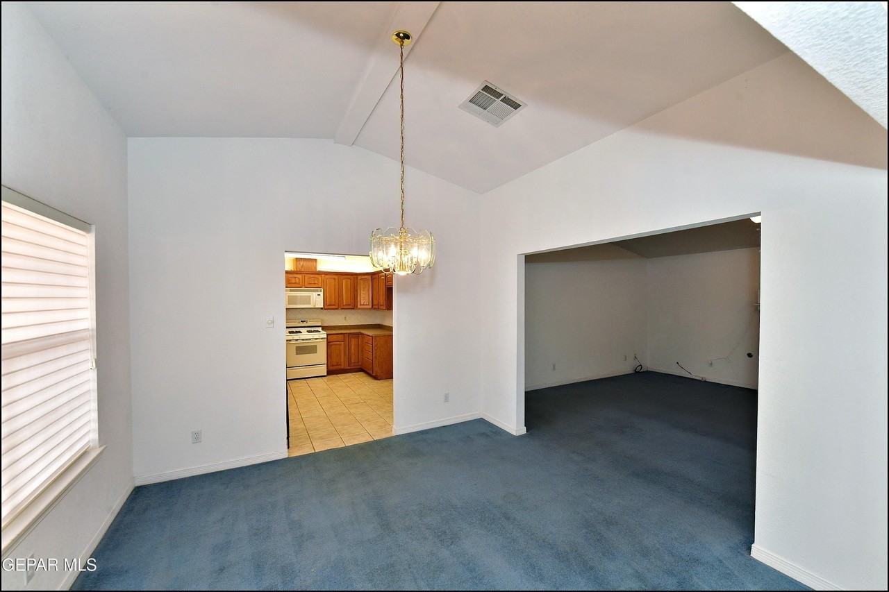 14101 Koshare Ct - Photo 5 of 48