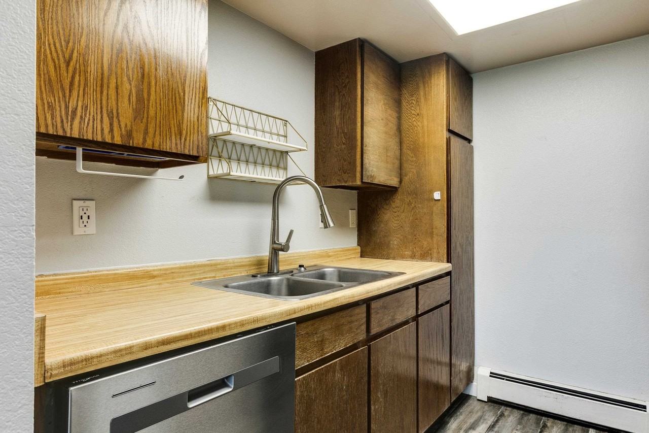 1140 Walnut Ave #22 - Photo 7 of 19