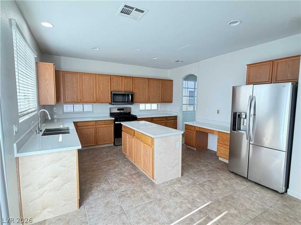 5306 Spring Canyon St - Photo 4 of 23