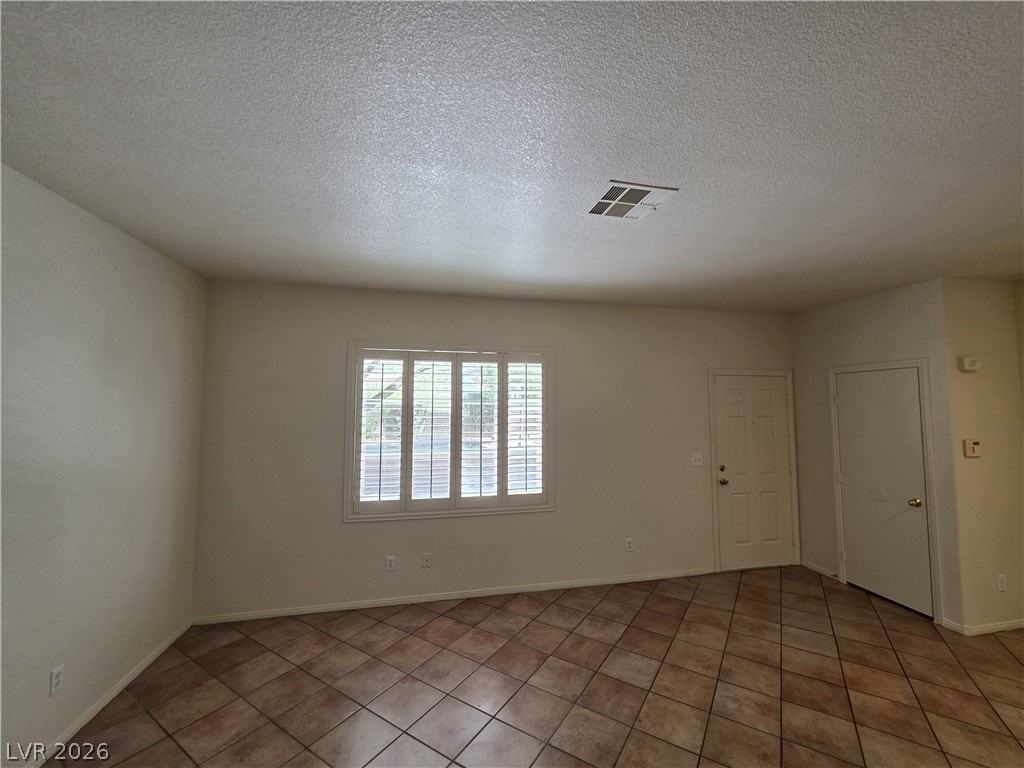 10021 Via Toro Ave - Photo 7 of 50