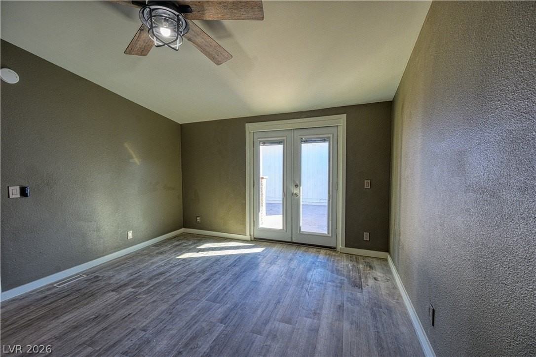 5581 Wheatfield Dr - Photo 6 of 18