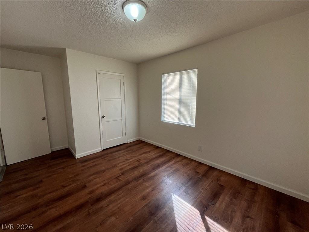 118 Ash St - Photo 3 of 7