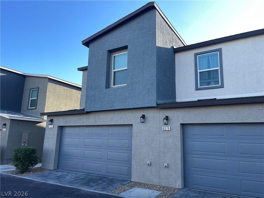 9383 Jade Mesa St - Photo 4 of 30
