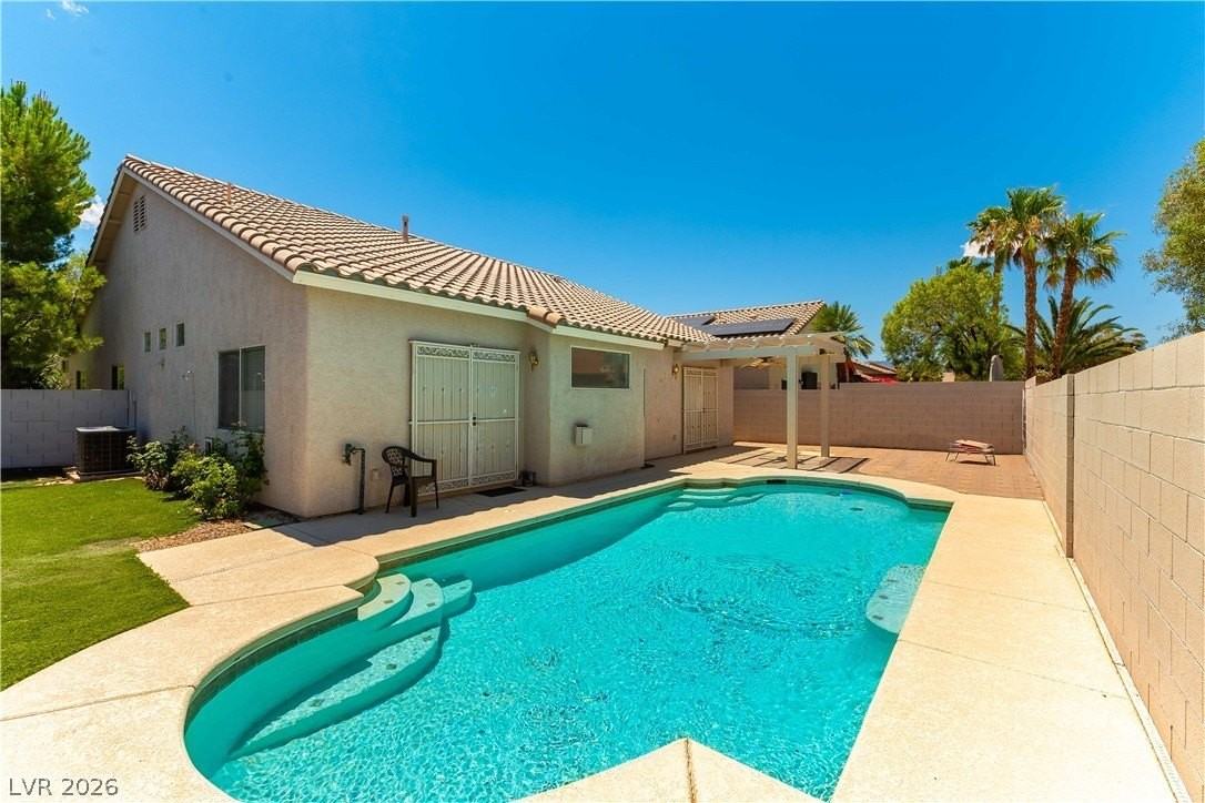 4432 Lobero Ave - Photo 2 of 17