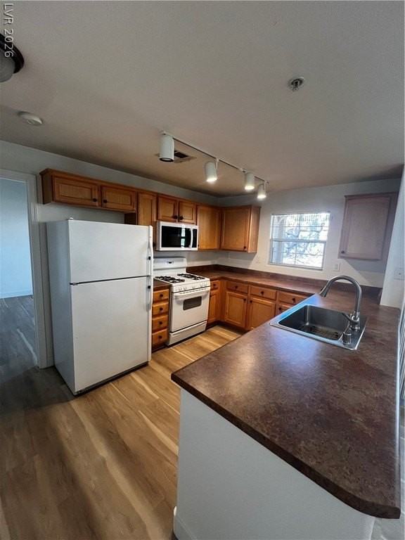 3915 Legend Hills St #104 - Photo 4 of 15