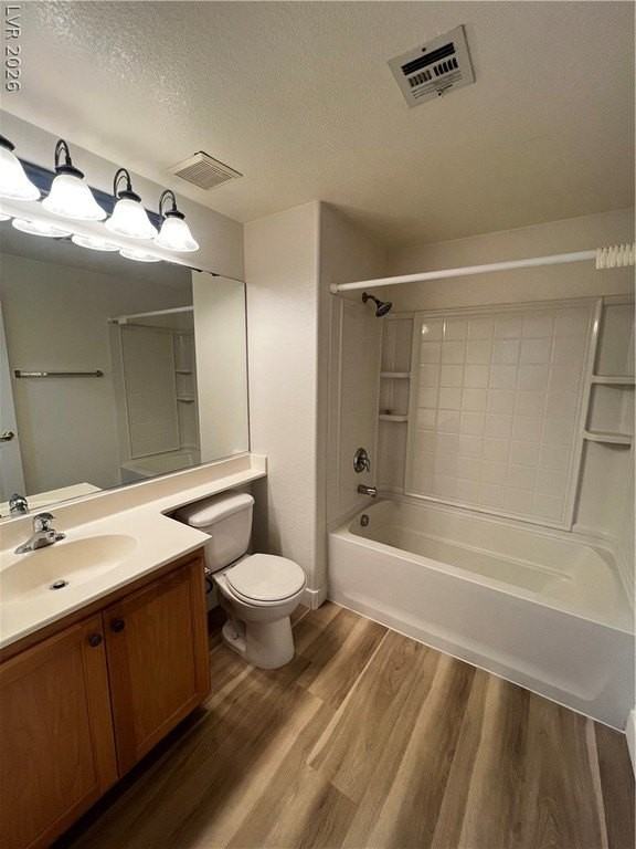 3915 Legend Hills St #104 - Photo 6 of 15
