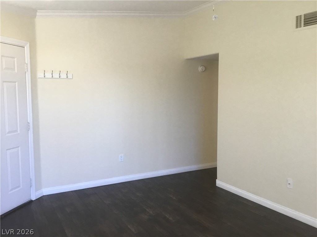 4400 S Jones Blvd #2004 - Photo 2 of 14
