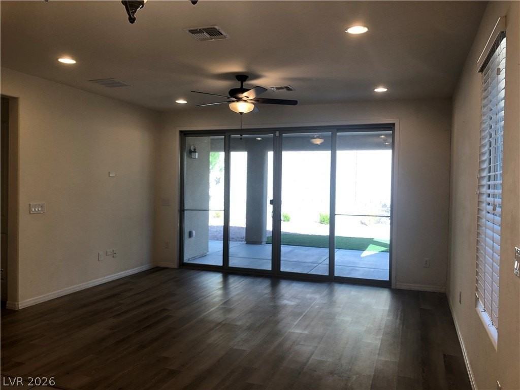 135 Berneri Dr - Photo 4 of 20