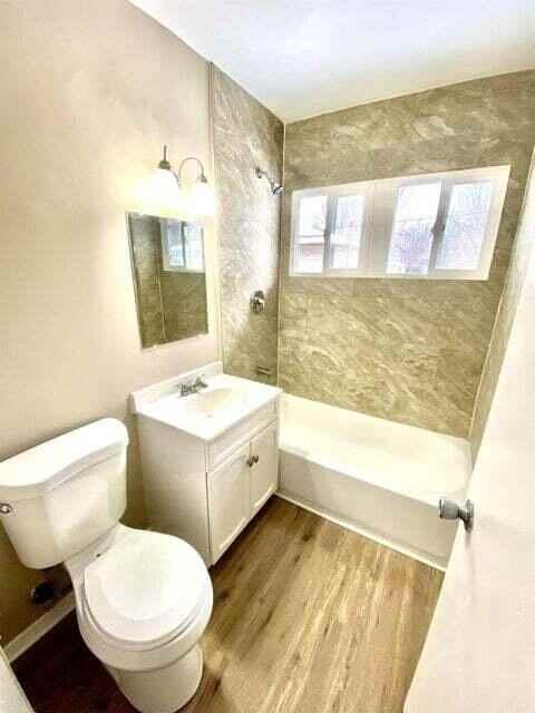 4381 Johnson St - Photo 5 of 9