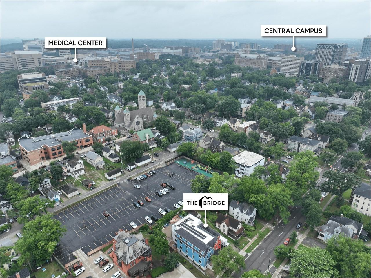 530 N Division St #B - Photo 4 of 22