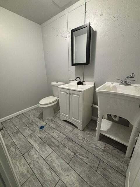 175 Rockwell Ave - Photo 3 of 16