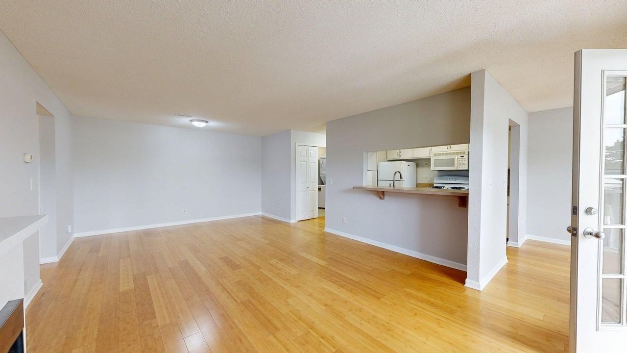 103 Fieldcrest St #301 - Photo 4 of 13