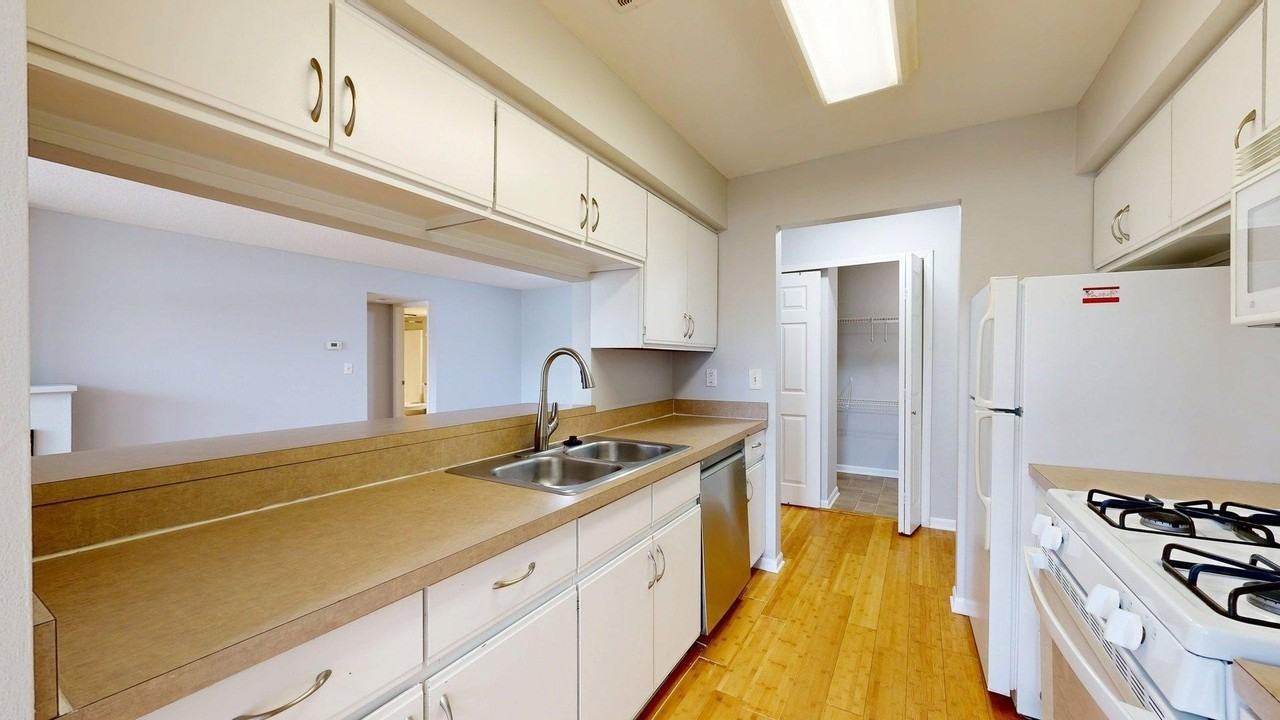 103 Fieldcrest St #301 - Photo 7 of 13