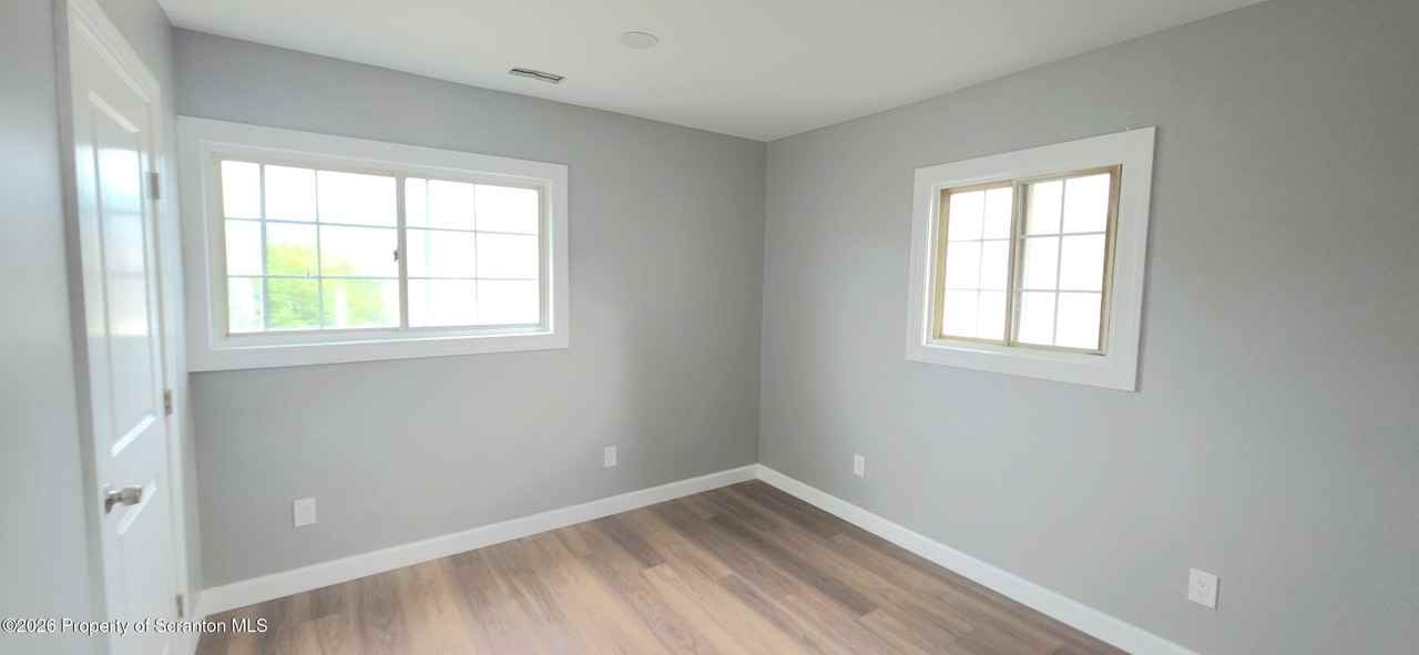 215 S Valley Ave #2ndFL - Photo 5 of 14