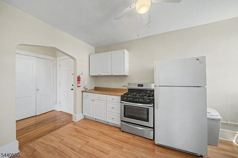 409 Main St #3F - Photo 2 of 20
