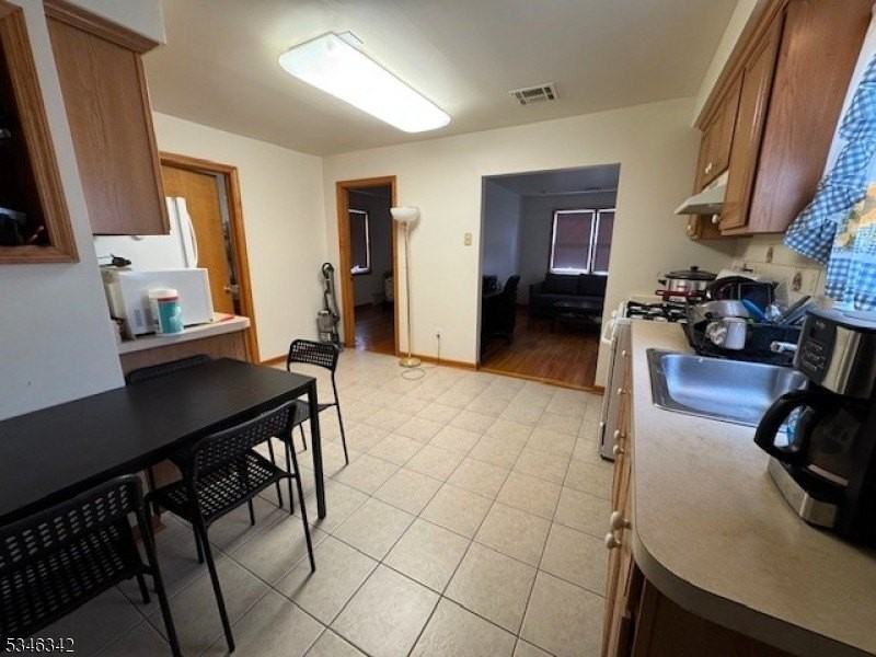 700 W Camplain Rd #4 - Photo 6 of 11