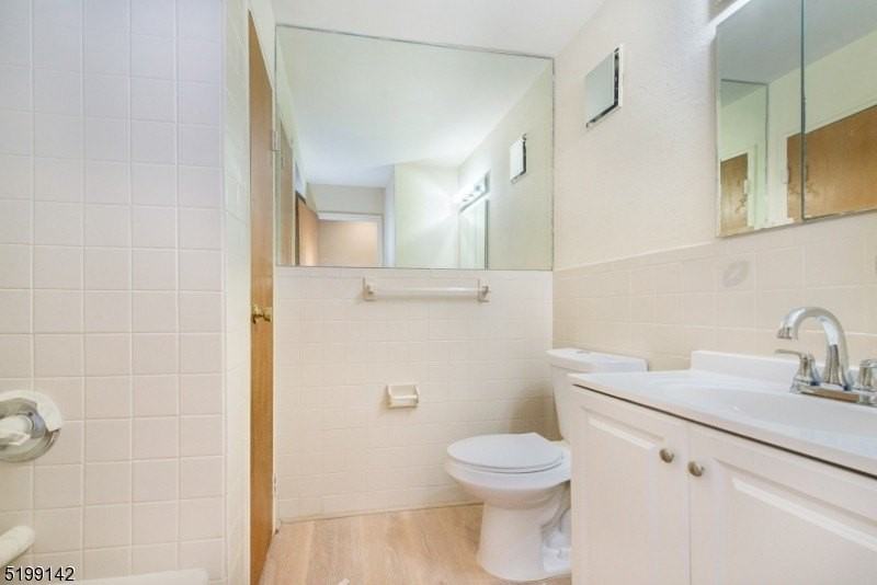 685 Van Houten Ave #3 - Photo 2 of 20