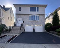 featured image of 427 Forest St #2