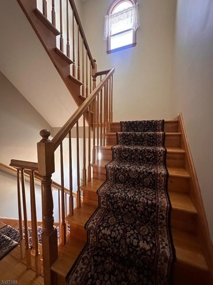 427 Forest St #2 - Photo 3 of 42