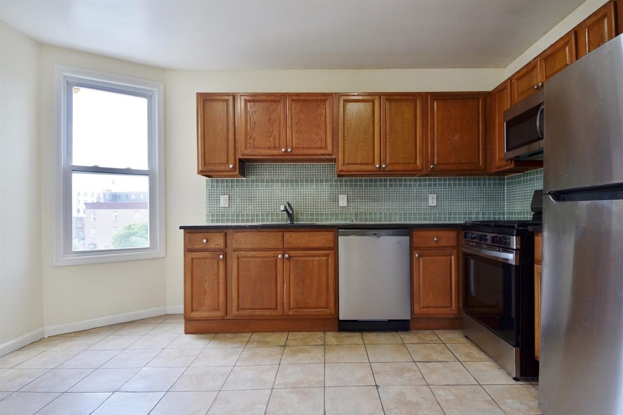 459 Broadway - Photo 5 of 27