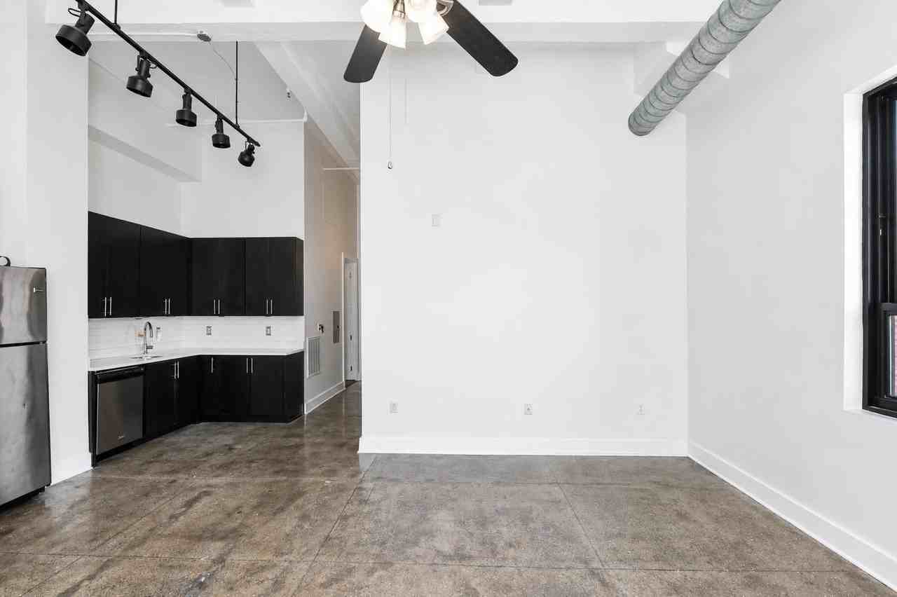325 Palisade Ave #3F - Photo 6 of 30