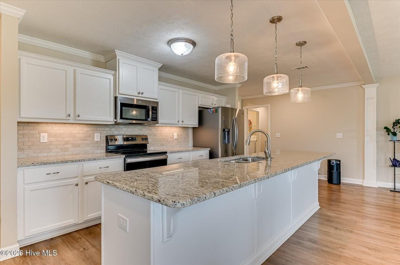 314 Conal Dr - Photo 3 of 31