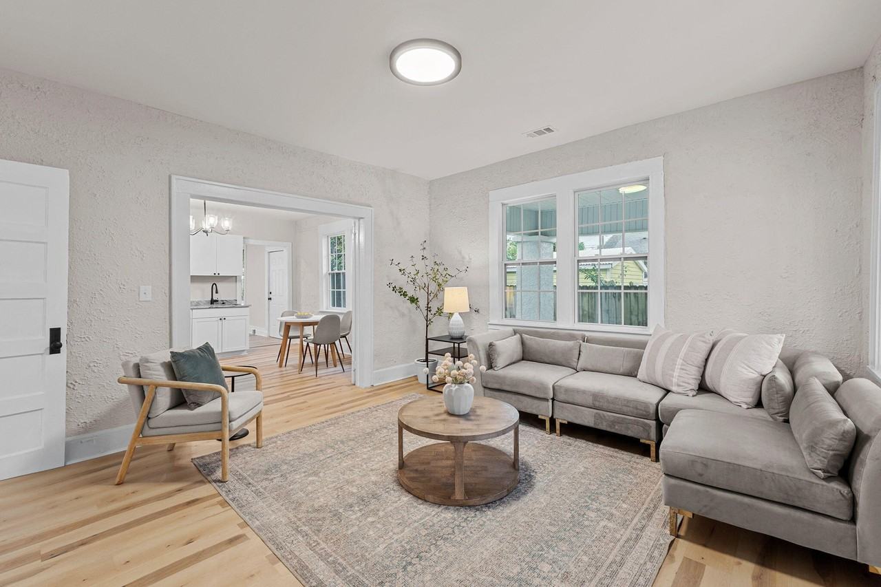 1307 Merry St - Photo 4 of 23