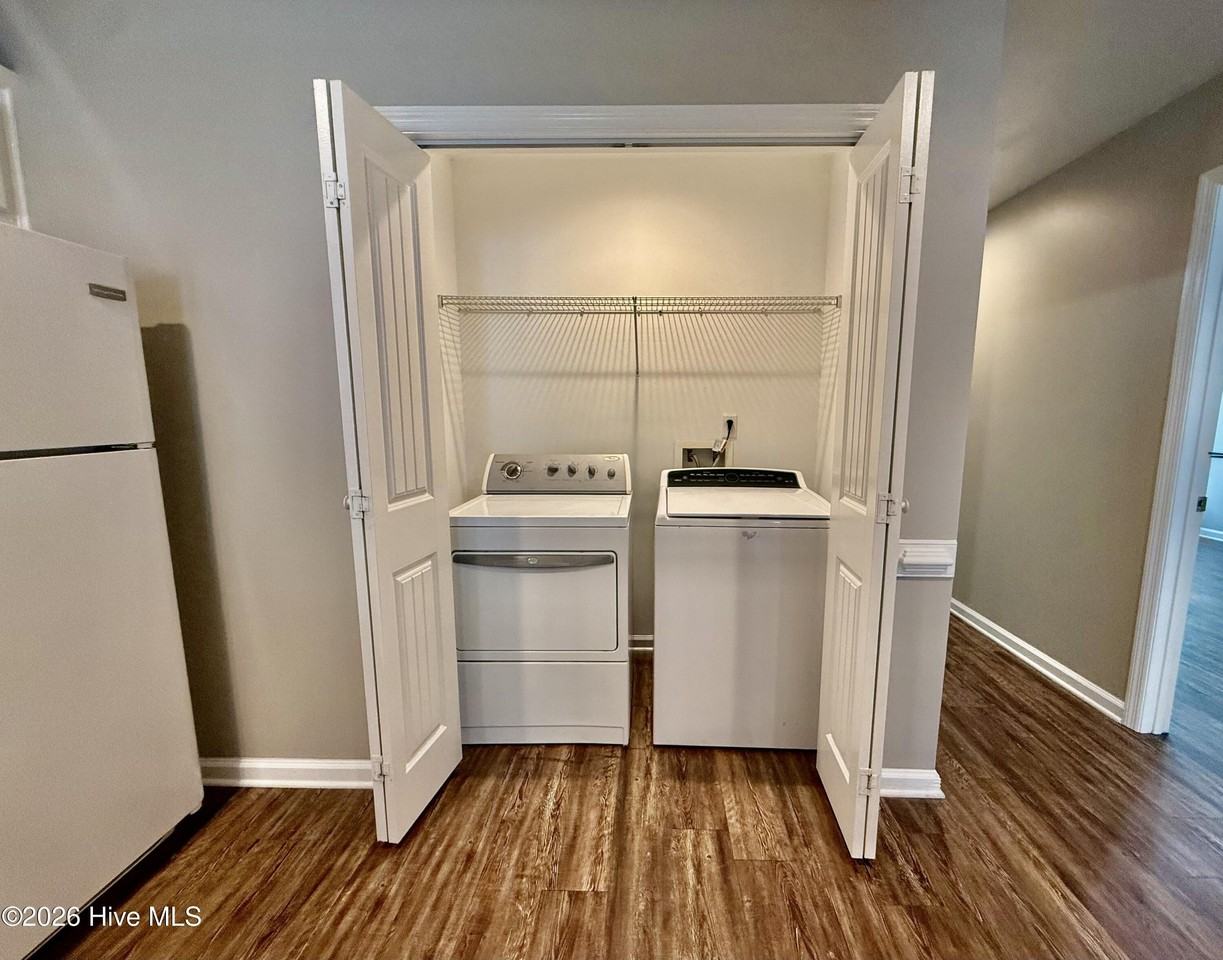 705 Whispering Willow Way - Photo 6 of 15