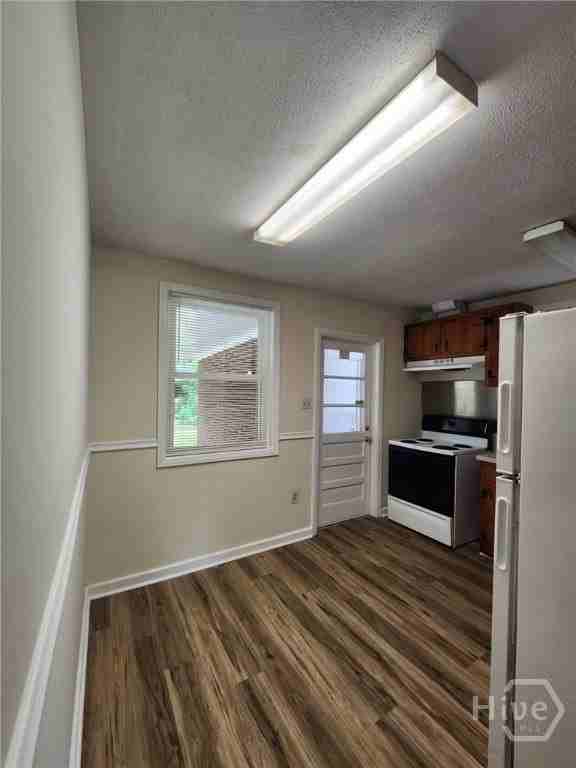 1524 Laberta Ct - Photo 6 of 9