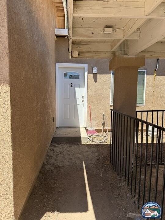 657 Vine St #2 - Photo 6 of 6