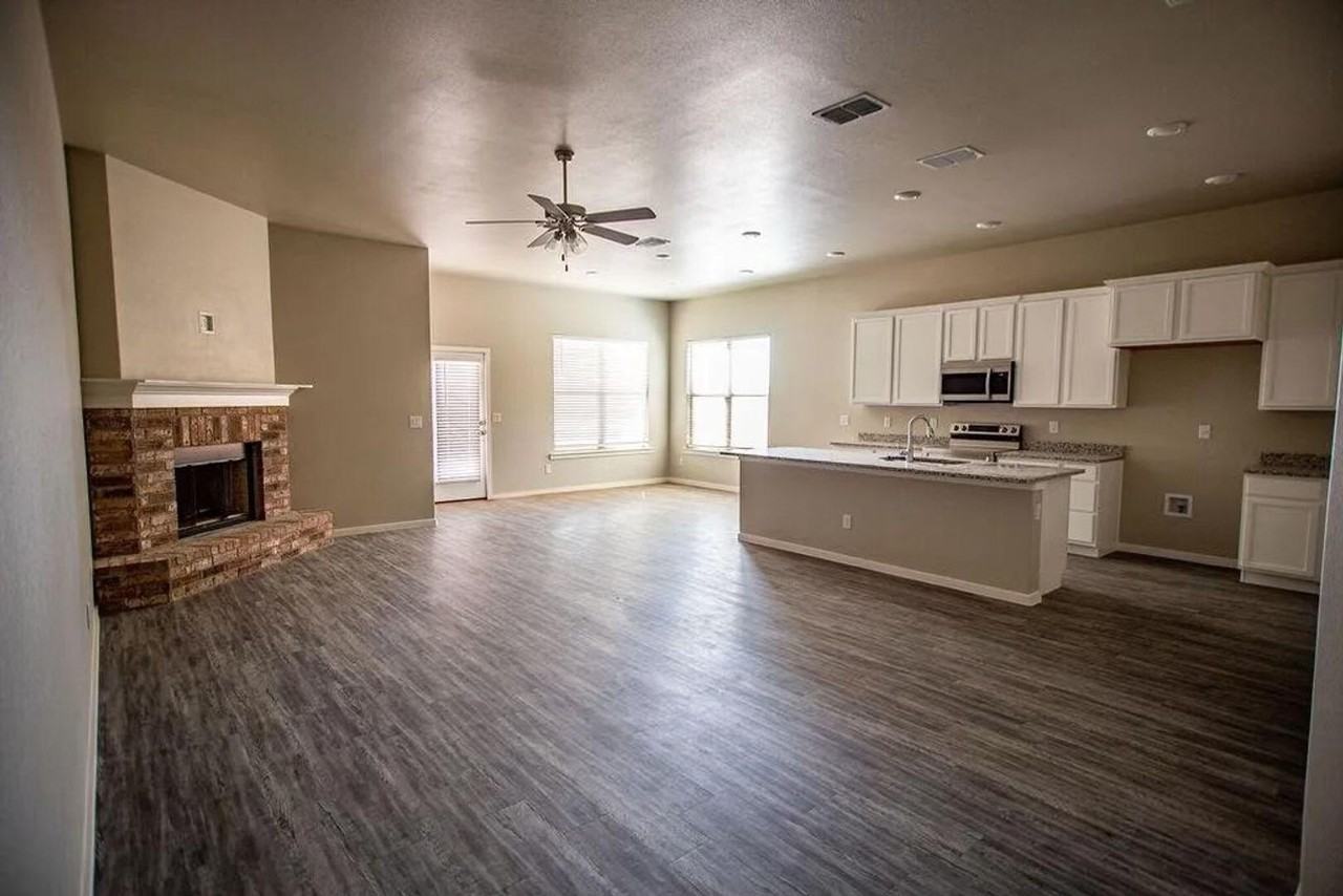 1912 Kirksey Ave - Photo 3 of 10