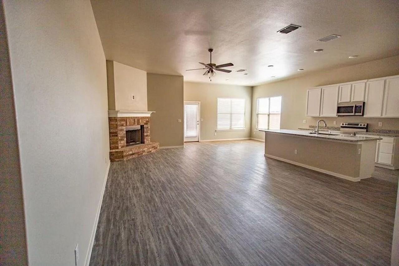 1912 Kirksey Ave - Photo 4 of 10