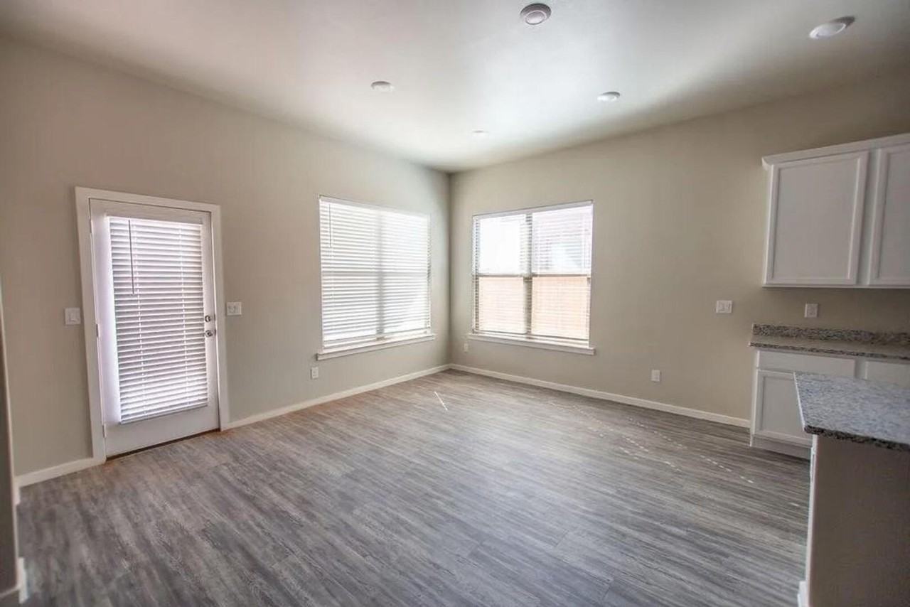 1912 Kirksey Ave - Photo 6 of 10