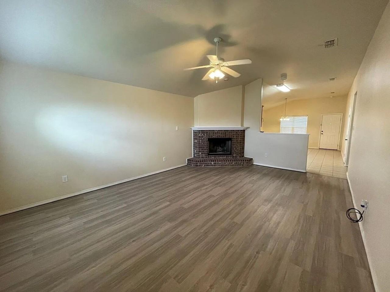 6539 84th St - Photo 2 of 10