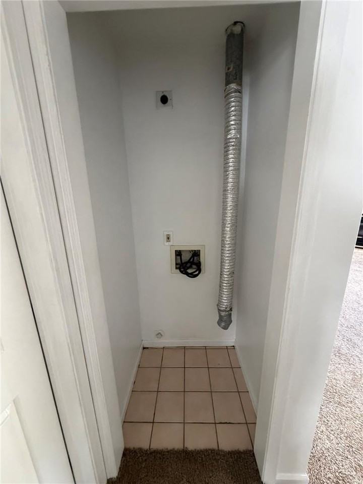 1221 W Whitehall St - Photo 6 of 15