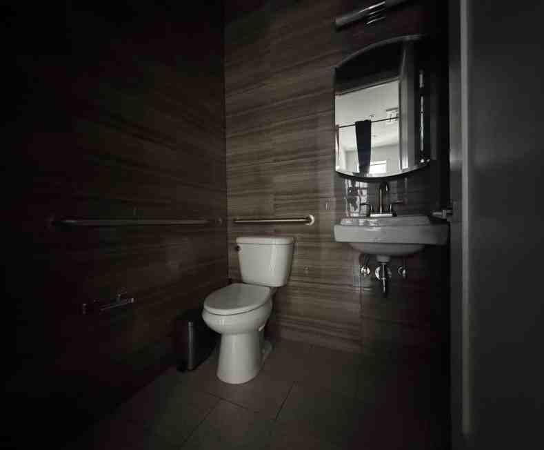 237 E 31st St - Photo 7 of 8