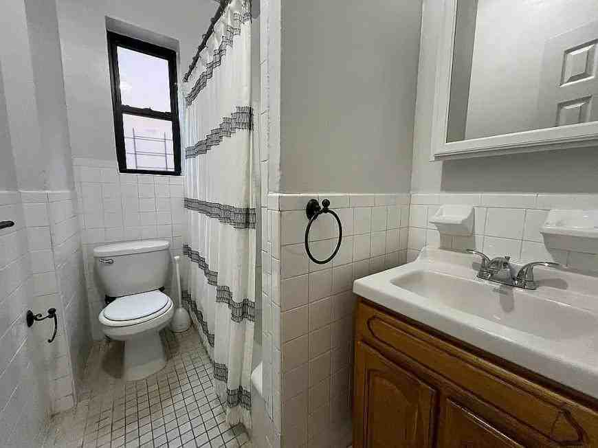 1515 Grand Concourse - Photo 5 of 5
