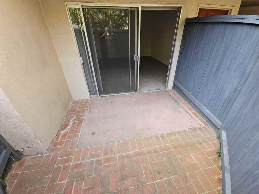 11849 Magnolia Blvd - Photo 7 of 10