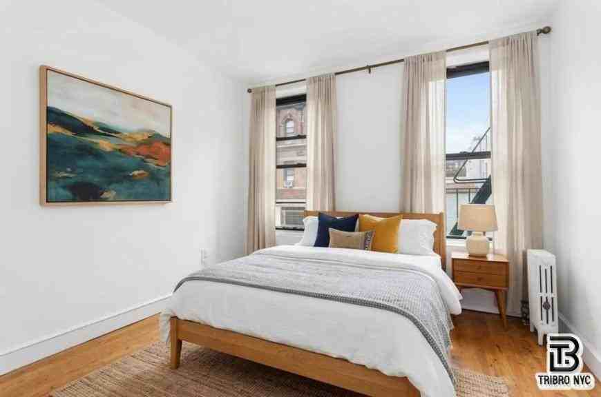 192 Bleecker St - Photo 3 of 5