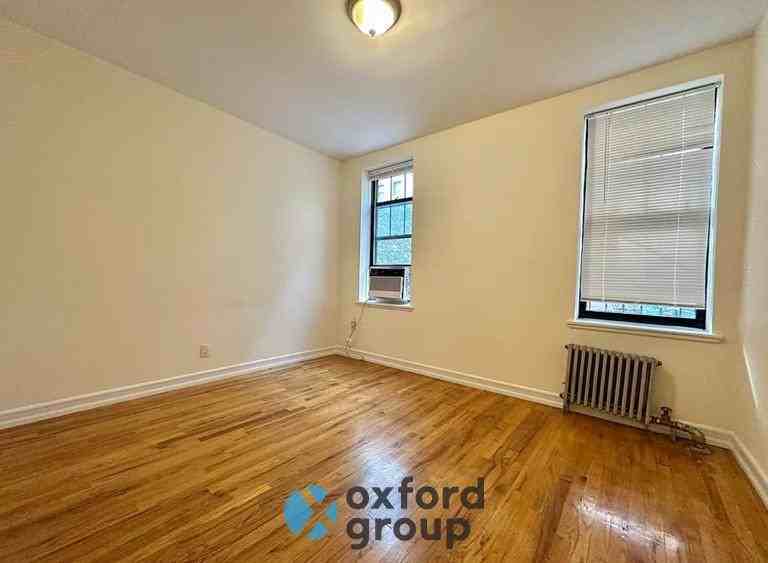 142 W 81st St - Photo 5 of 9