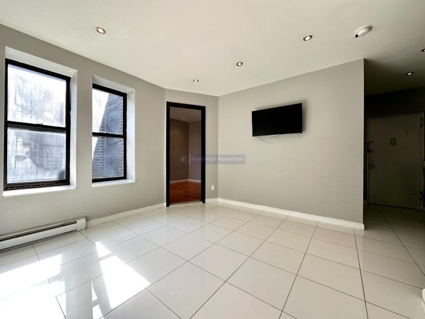 350 Manhattan Ave