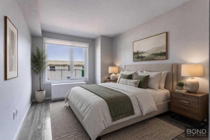 17802 Hillside Ave - Photo 3 of 10