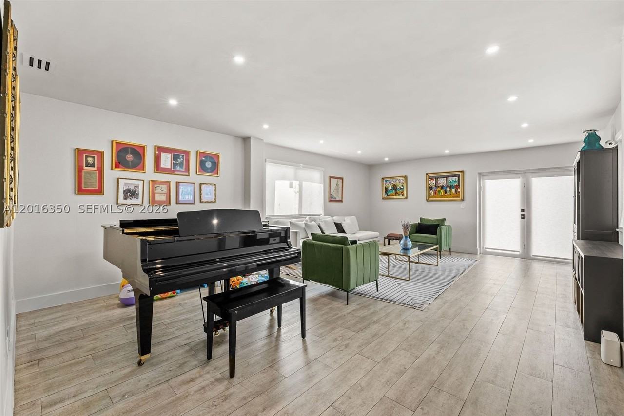 3420 Sheridan Ave - Photo 6 of 29