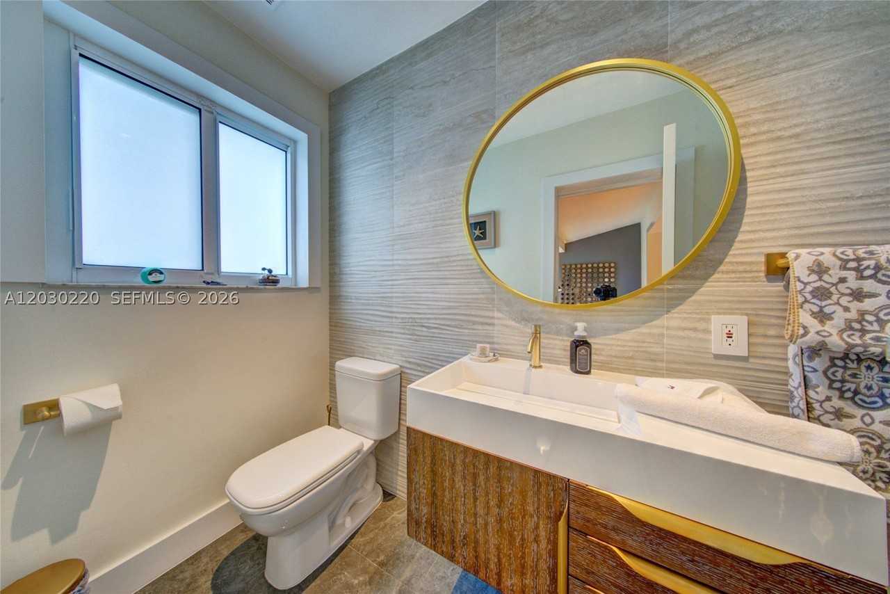 3508 Crystal View Ct #0 - Photo 6 of 34