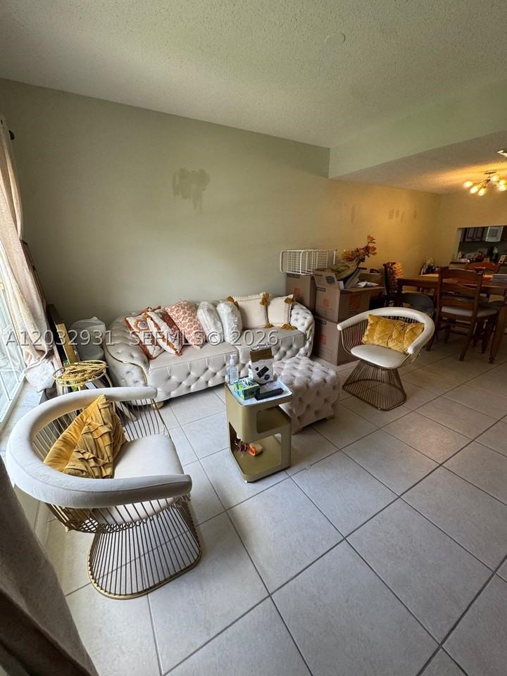 16682 Hemingway Dr - Photo 2 of 27