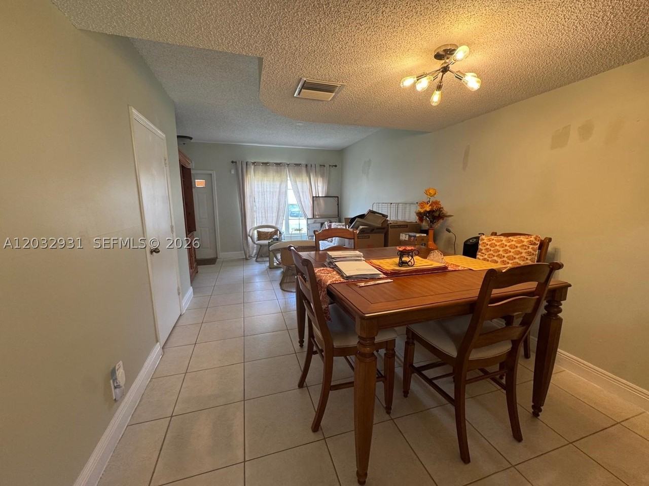16682 Hemingway Dr - Photo 5 of 27